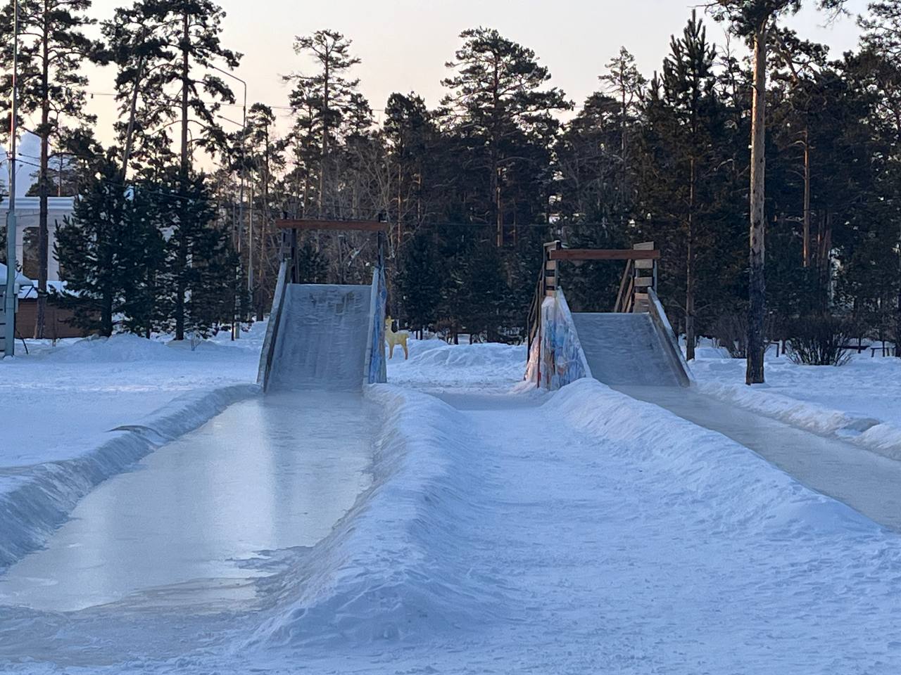 Горки и катки ждут горожан в парках Улан-Удэ Горки и катки ждут горожан в парках Улан-Удэ