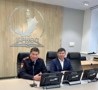 В Бурятии полицейские и общественники организовали семинар для представителей сферы образования региона