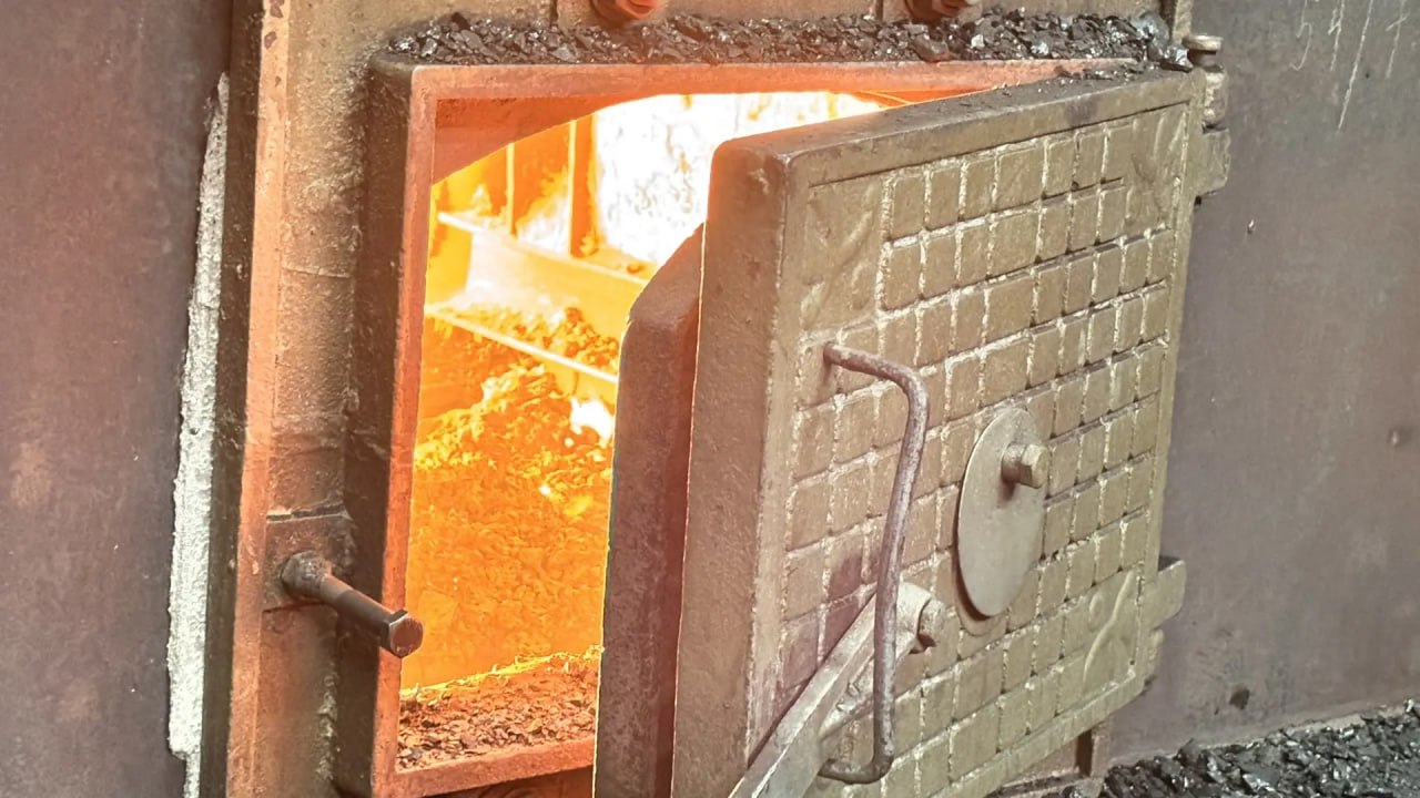 Из-за аномальных морозов, городские коммунальные службы работают в усиленном режиме Из-за аномальных морозов, городские коммунальные службы работают в усиленном режиме