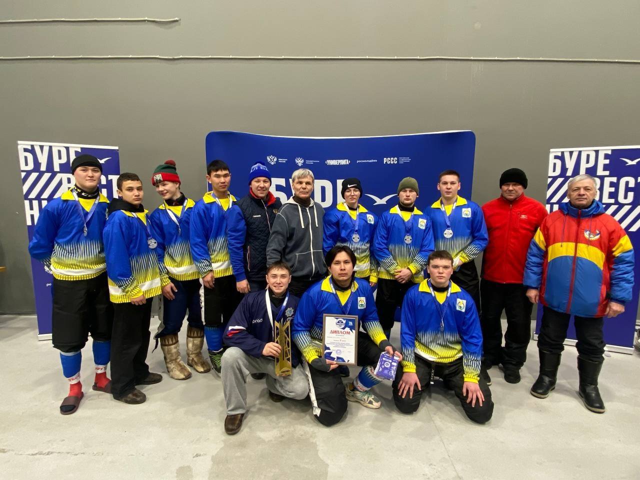 Итоги открытого турнира по мини-хоккею с мячом среди студентов! Итоги открытого турнира по мини-хоккею с мячом среди студентов!