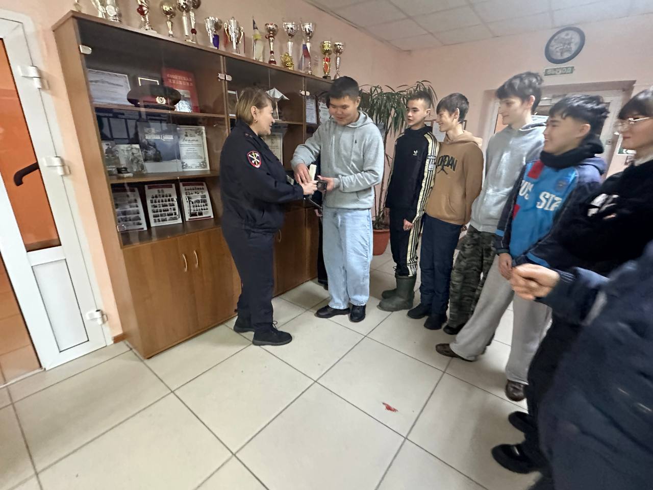 Районы Бурятии приняли активное участие во Всероссийской акции «Студенческий десант» Районы Бурятии приняли активное участие во Всероссийской акции «Студенческий десант»