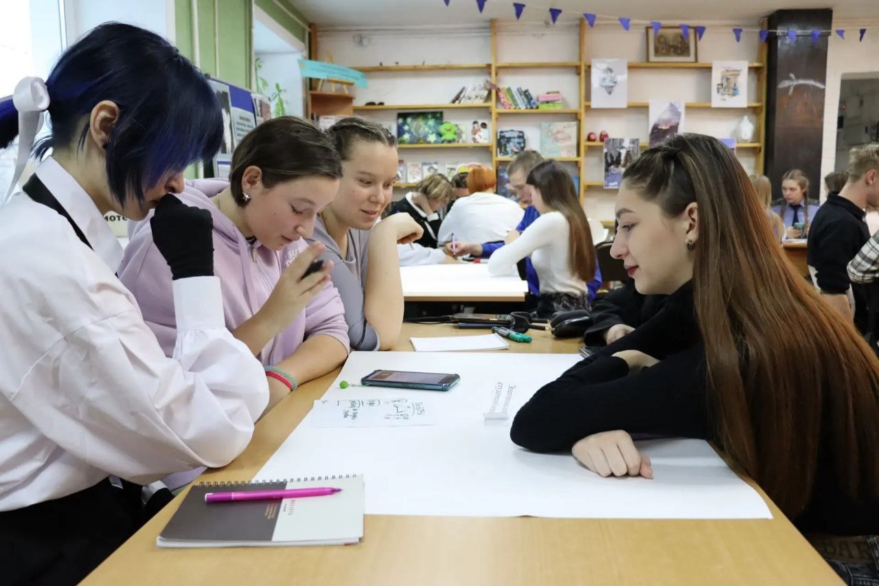 Мэр Улан-Удэ Игорь Шутенков поздравляет с Днем российского студенчества Мэр Улан-Удэ Игорь Шутенков поздравляет с Днем российского студенчества