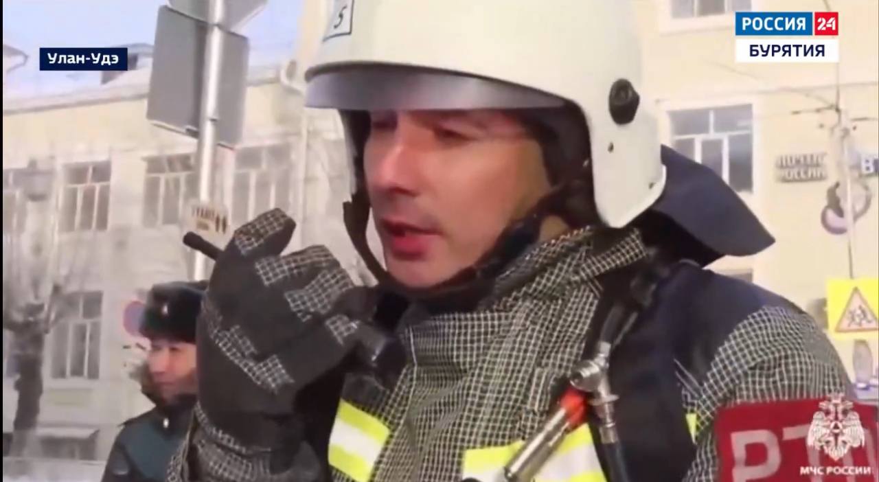 В Улан-Удэ отрабатывали один из самых опасных сценариев пожара — возгорание в учебном корпусе вуза