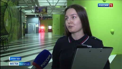 В Улан-Удэ полиция и представители казачьего общества провели профилактический рейд среди подростков