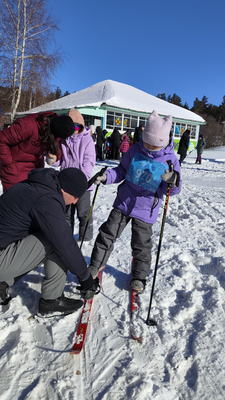 Массовая гонка собрала в Улан-Удэ 1,5 тыс лыжников «от мала до велика» Массовая гонка собрала в Улан-Удэ 1,5 тыс лыжников «от мала до велика»