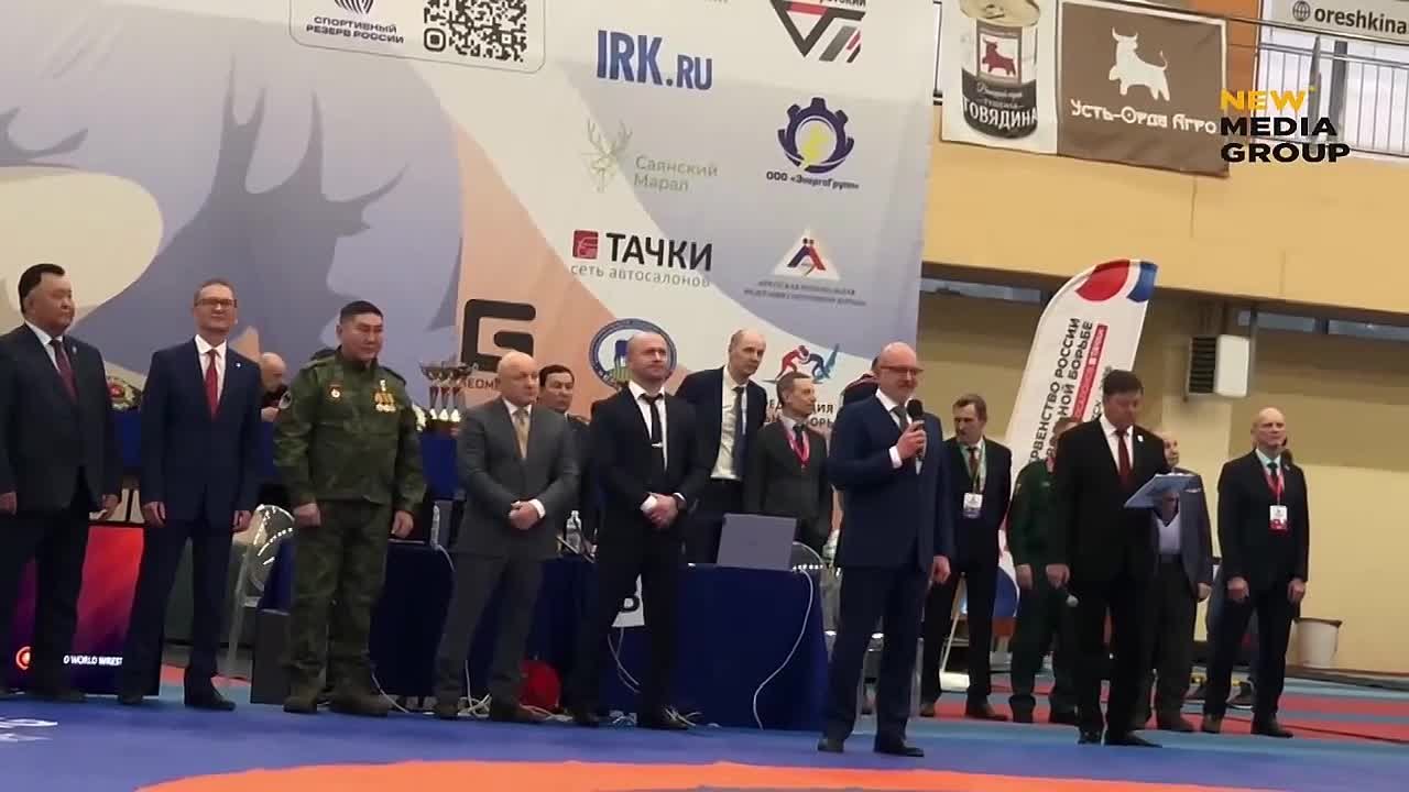 Прошло открытие Первенства России по вольной борьбе в Иркутске