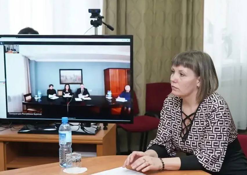 Заместитель начальника окружного управления Генпрокуратуры России Антон Климов провел прием жителей Республики Бурятия в селе Турунтаево Прибайкальского района Заместитель начальника окружного управления Генпрокуратуры России Антон Климов провел прием жителей Республики Бурятия в селе Турунтаево Прибайкальского района