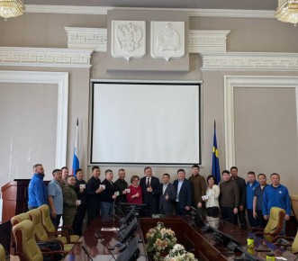 В Правительстве Бурятии прошла церемония вручения золотых и серебряных знаков отличия Всероссийского физкультурно-спортивного комплекса «Готов к труду и обороне»