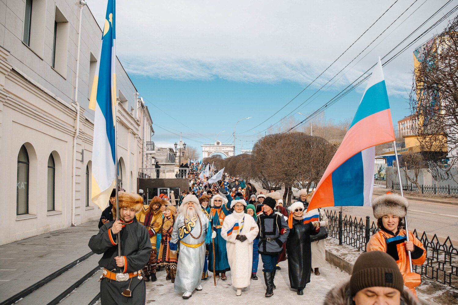 "Дэгэлфлешмоб" в национальных костюмах прошел в Улан-Удэ