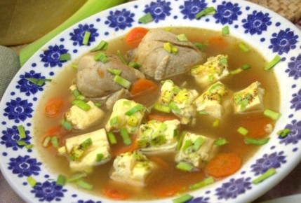 Немецкий суп с омлетом: простой способ удивить гостей