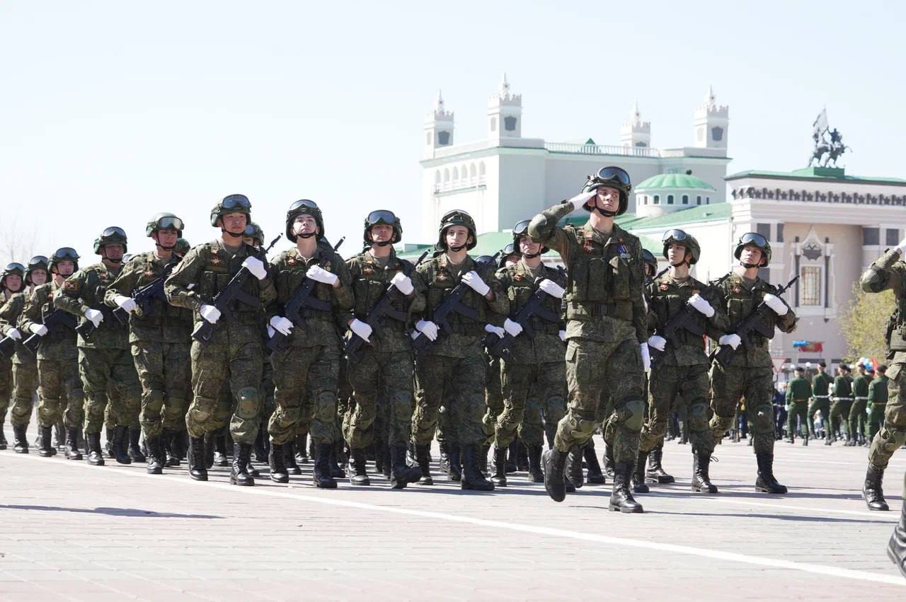 Игорь Шутенков: Дорогие друзья, от администрации города и от себя лично от всей души поздравляю вас с Днем защитника Отечества! Игорь Шутенков: Дорогие друзья, от администрации города и от себя лично от всей души поздравляю вас с Днем защитника Отечества!