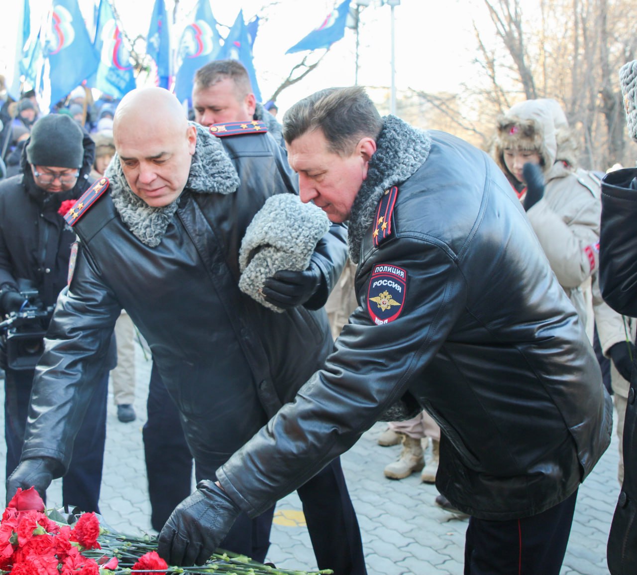 Руководство МВД по Республике Бурятия приняло участие в церемонии возложения цветов в День защитника Отечества Руководство МВД по Республике Бурятия приняло участие в церемонии возложения цветов в День защитника Отечества