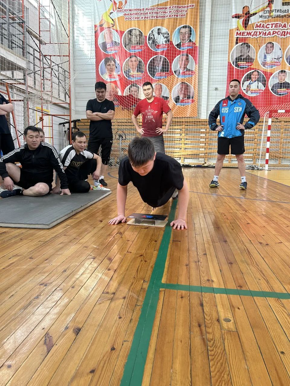 Сотрудники ОМВД России по Мухоршибирскому району приняли участие в спартакиаде, посвященной Дню защитника Отечества