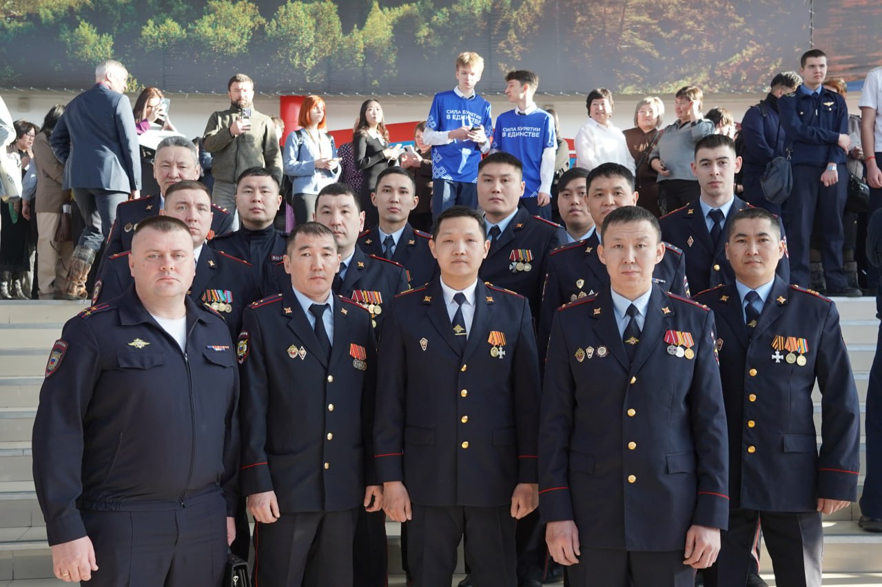 Сотрудники полиции приняли участие в Форуме патриотов «Поддержка. Будущее. Единство» Сотрудники полиции приняли участие в Форуме патриотов «Поддержка. Будущее. Единство»