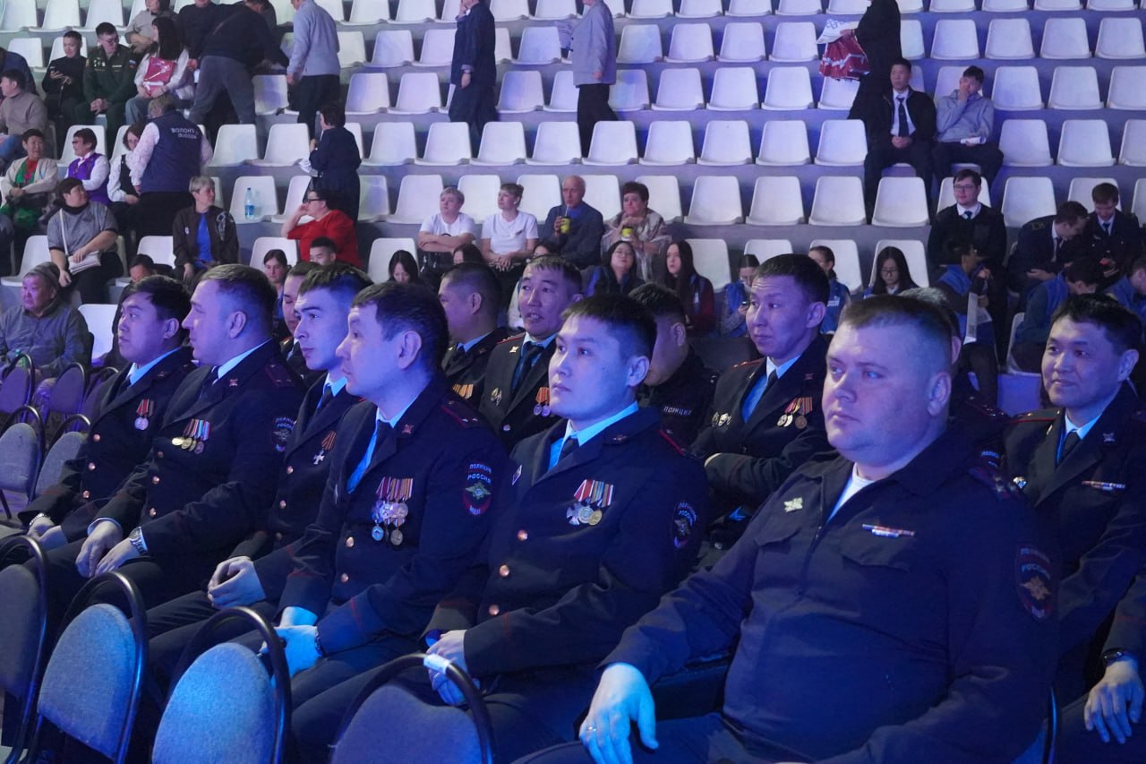 Сотрудники полиции приняли участие в Форуме патриотов «Поддержка. Будущее. Единство» Сотрудники полиции приняли участие в Форуме патриотов «Поддержка. Будущее. Единство»