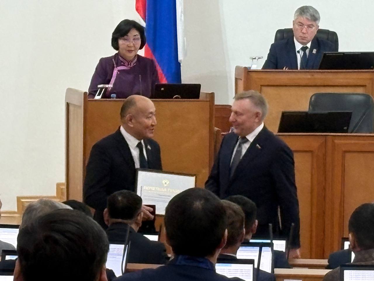 Сегодня началась очередная 16-я сессия республиканского парламента 7-го созыва Сегодня началась очередная 16-я сессия республиканского парламента 7-го созыва