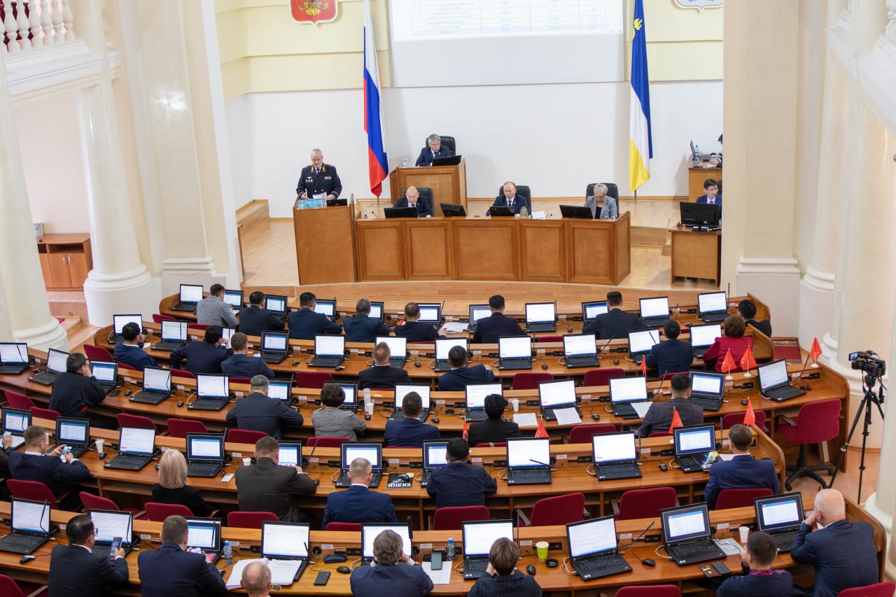 Министр внутренних дел по Республике Бурятия Олег Кудинов выступил в Народном Хурале республики с ежегодным отчетом Министр внутренних дел по Республике Бурятия Олег Кудинов выступил в Народном Хурале республики с ежегодным отчетом