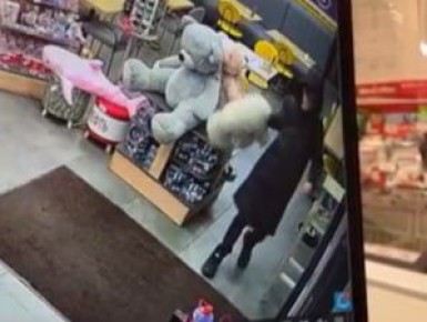 Работница заправки в Бурятии взмолилась о прекращении воровства