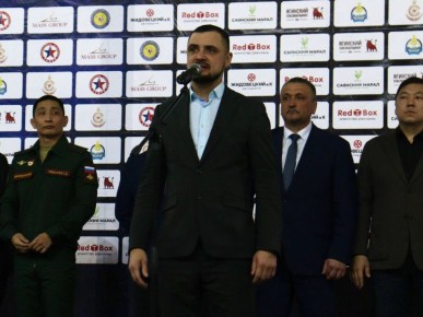 В Улан-Удэ стартовали соревнования по самбо!