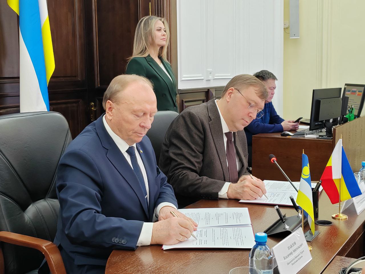 Хурал подписал соглашение с парламентом Ростовской области