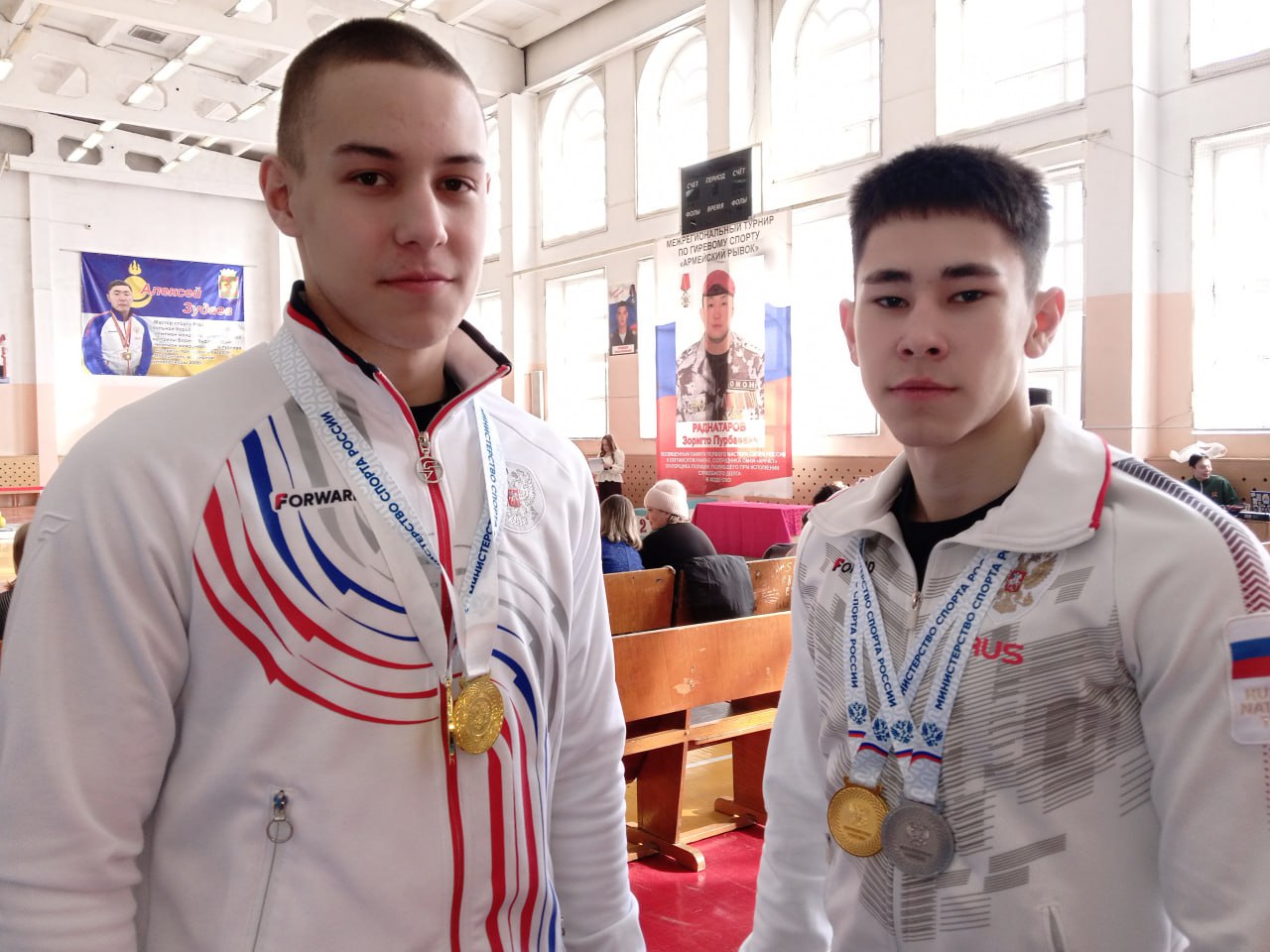 Команда кяхтинских гиревиков блестяще выступила на Первенстве в Перми Команда кяхтинских гиревиков блестяще выступила на Первенстве в Перми