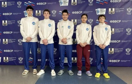 Спортсмены Республиканской спортивной школы плавания завоевали 10 медалей на Первенстве Дальневосточного федерального округа по плаванию!