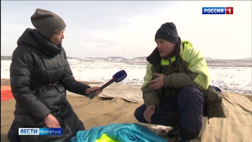 В преддверии горячего сезона свои навыки отрабатывают десантники-парашютисты