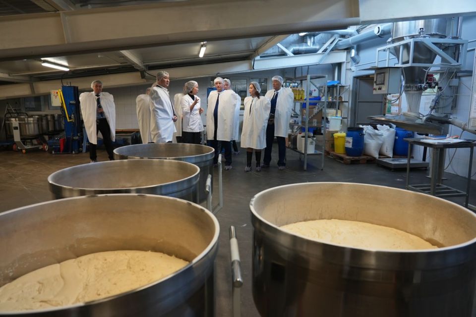 прокурор республики Михаил Филичев с рабочим визитом посетил производственную площадку ООО «Хлебушек», специализирующегося на изготовлении хлебобулочных изделий