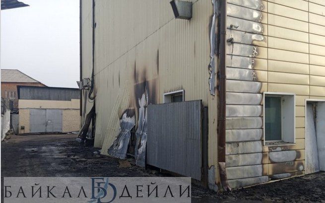 Крупный пожар в Улан-Удэ потушили после полуночи