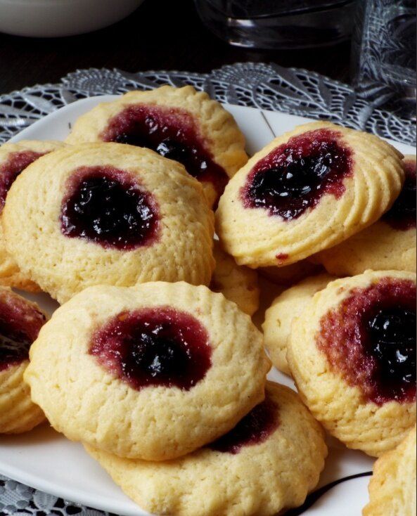 Энергия вкуса: простое песочное печенье с вареньем