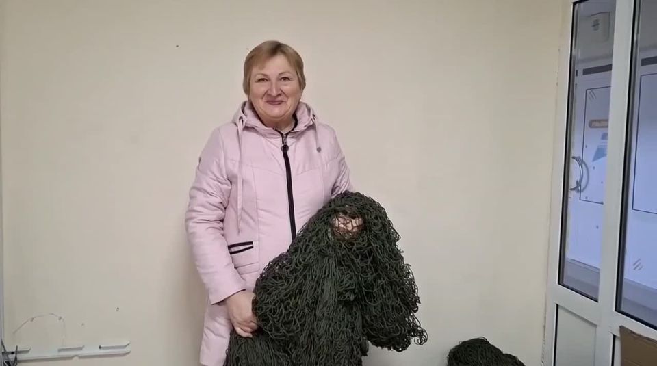 АНО «Содействие» передали волонтерам материалы для изготовления военной амуниции