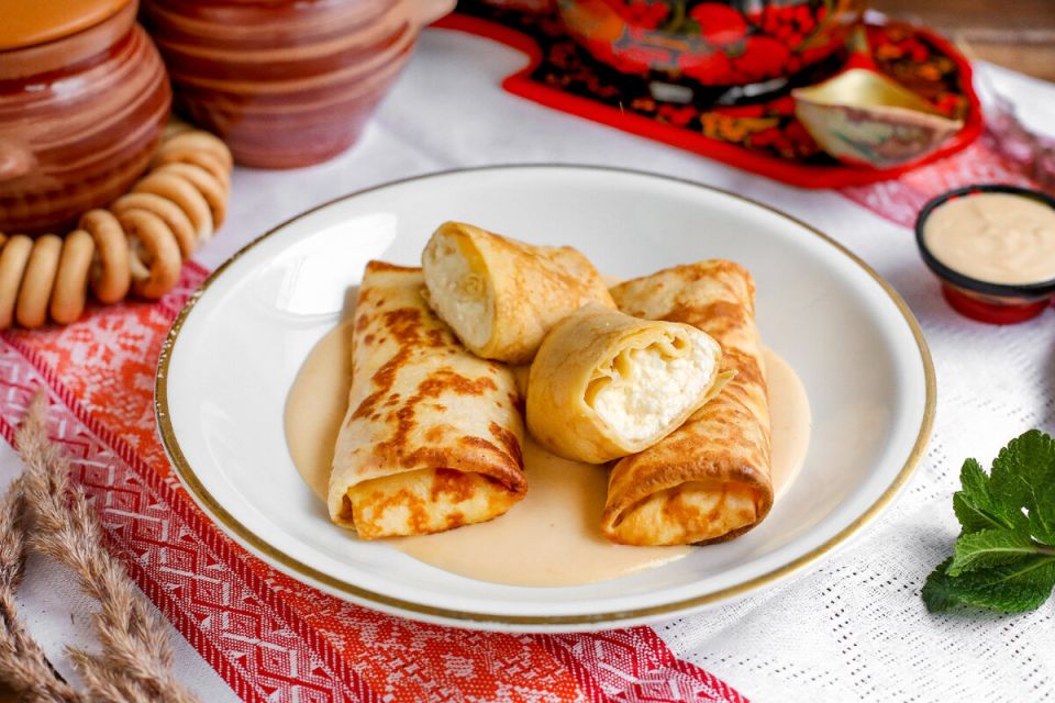 Уникальный рецепт блинов с творогом, который станет семейной традицией