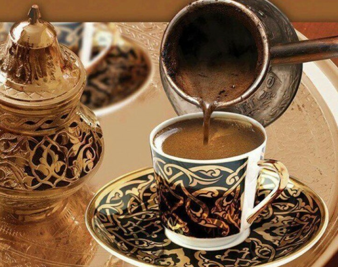 Глубина вкуса кофе по-турецки и тихий ритуал приготовления в турке