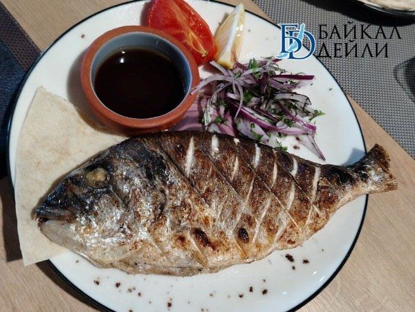 Жители Бурятии проедают в кафе и ресторанах космические суммы