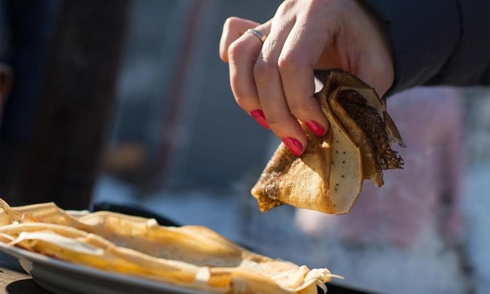 Масленица в ботаническом саду: праздник, полон блинов и развлечений