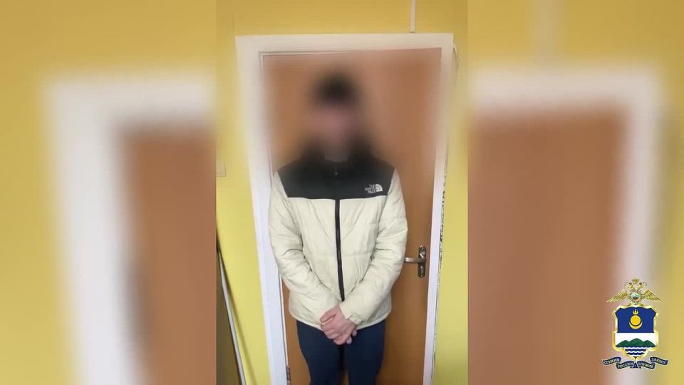 Забрал 7 млн: задержали курьера, помогавшего обмануть вдову участника СВО из Улан-Удэ