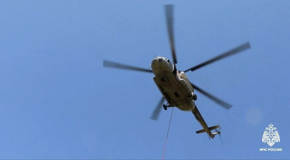 МЧС направило в Бурятию вертолет для борьбы со стихийными бедствиями