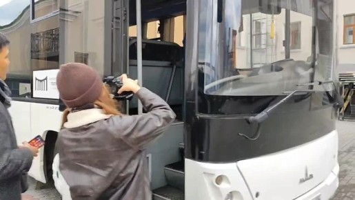 Автобус для фронта. . Транспорт Бурятского театра оперы и балета, прежде использовавшийся для гастролей, теперь будет служить на передовой