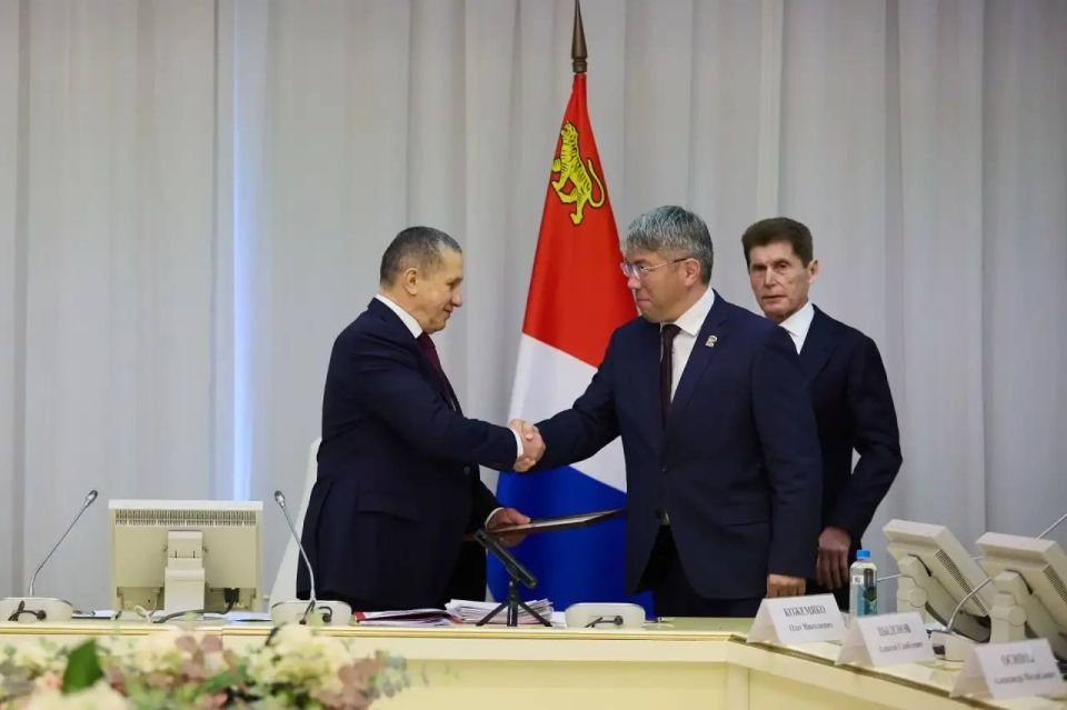 Алексею Цыденову вручена Благодарность Президента Российской Федерации