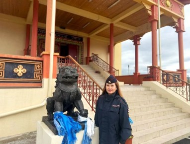 Доброго утра и безопасного дня желает инспектор ОГИБДД ОМВД России по Иволгинскому району Юлия Битухеева