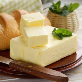 Домашнее сливочное масло всего за 15 минут: быстро и вкусно