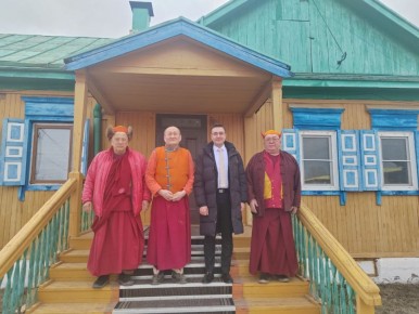 Спецпредставитель Министра иностранных дел Российской Федерации Михаил Мелех провел встречу с Главой Буддийской традиционной Сангхи России Дамбой Аюшеевым