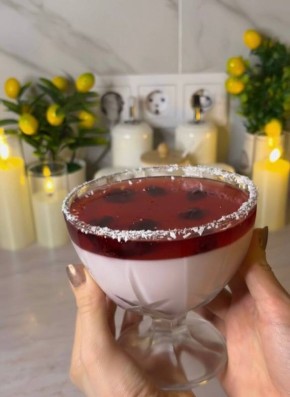 Нежный вишневый десерт: сладость, которая оздоровит вашу кожу