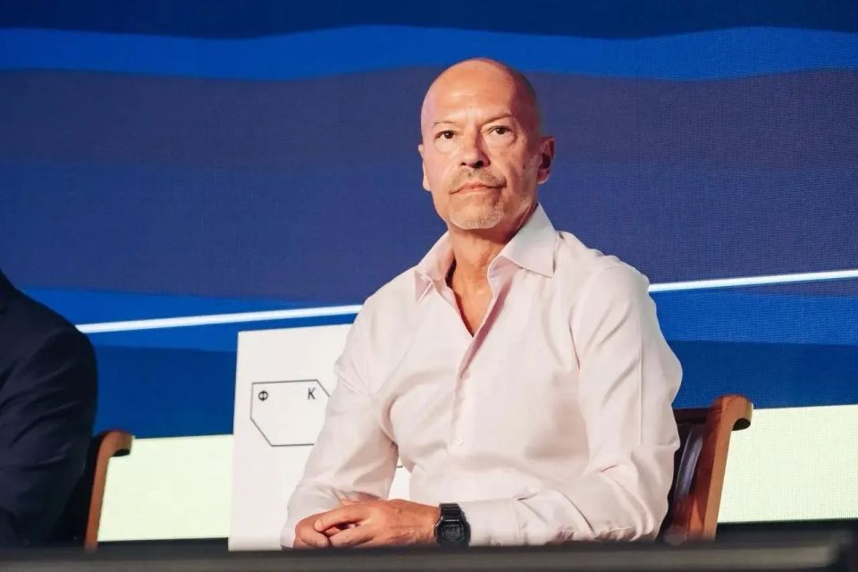 Алексей Цыденов: О развитии кино, изобразительного искусства, о том, как делать шоу и перформансы, чтоб продвигать свое творчество Алексей Цыденов: О развитии кино, изобразительного искусства, о том, как делать шоу и перформансы, чтоб продвигать свое творчество