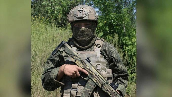 Военнослужащего из Бурятии наградили медалью Жукова