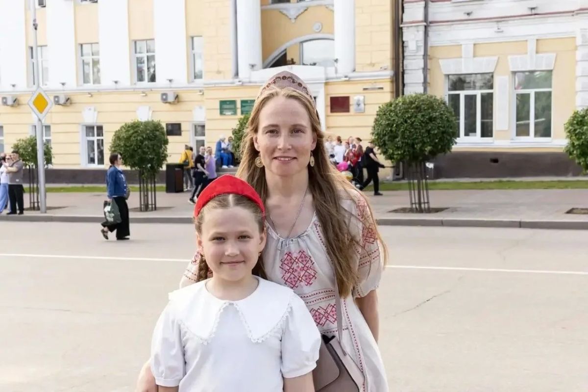 Мэр Улан-Удэ Игорь Шутенков поздравил с Днем семьи, любви и верности Мэр Улан-Удэ Игорь Шутенков поздравил с Днем семьи, любви и верности