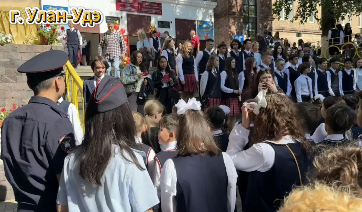 Пусть дальше будет так же светло и радостно! Пусть дальше будет так же светло и радостно!