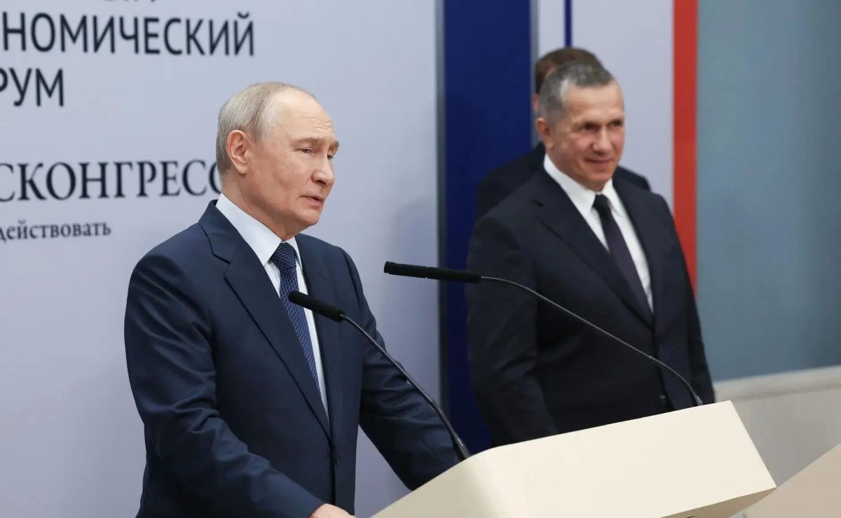 Владимир Путин дал старт строительству Второго Северомуйского тоннеля на БАМе Владимир Путин дал старт строительству Второго Северомуйского тоннеля на БАМе