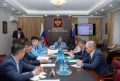 Сегодня исполняющим обязанности прокурора республики Алексеем Шевченко проведено оперативное совещание по вопросам подготовки региона к отопительному периоду 2026-2027 гг