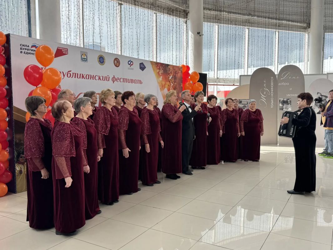 Депутаты Народного Хурала приняли участие в фестивале «Активное долголетие» Депутаты Народного Хурала приняли участие в фестивале «Активное долголетие»